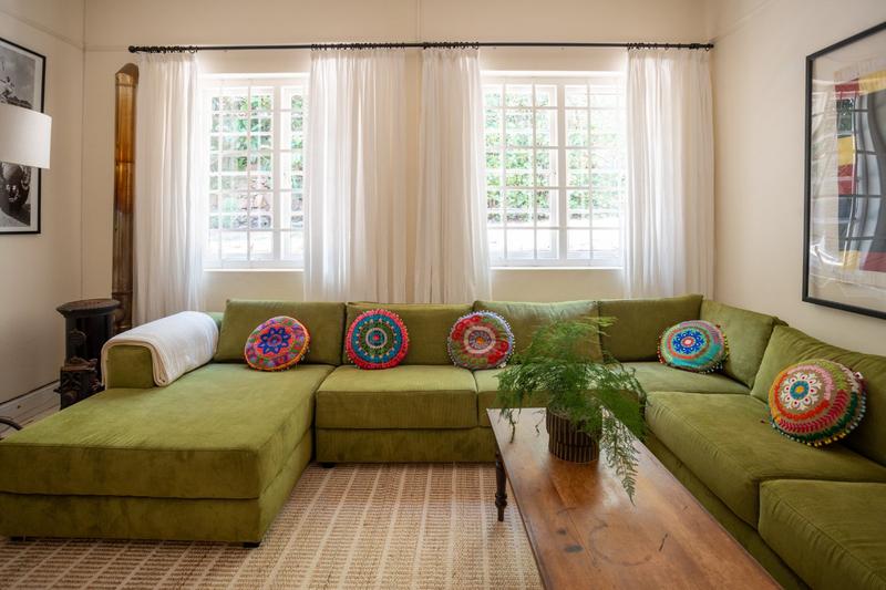 To Let 5 Bedroom Property for Rent in Hobie Beach Western Cape